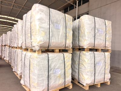 コンテナ積載直前のフレコン製品